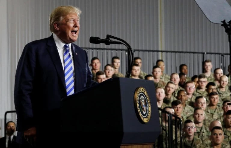 Ο Τραμπ σχεδιάζει την πρώτη στα αμερικανικά χρονικά στρατιωτική παρέλαση!